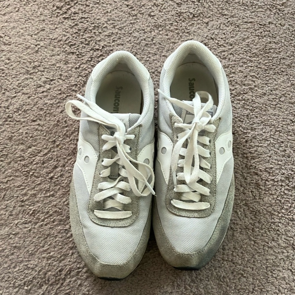 Saucony Classic Gray and White Running Shoes